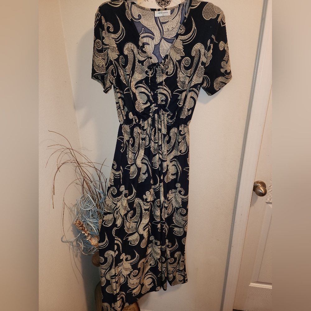 Ace Fashion 1x ruched bust navy and gold short sleeved dress